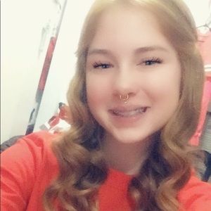 Meet your Posher, Makenzi